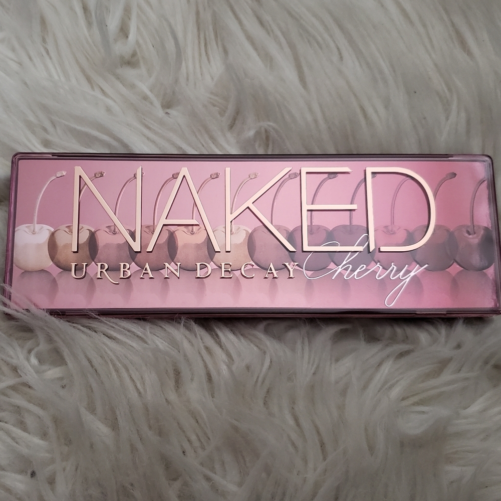 Urban Decay Naked Cherry Eyeshadow Palette